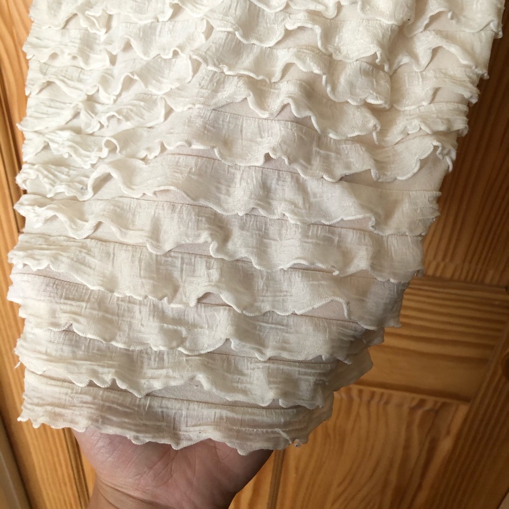 White Ruffled Tank Top - Picture 4 of 4
